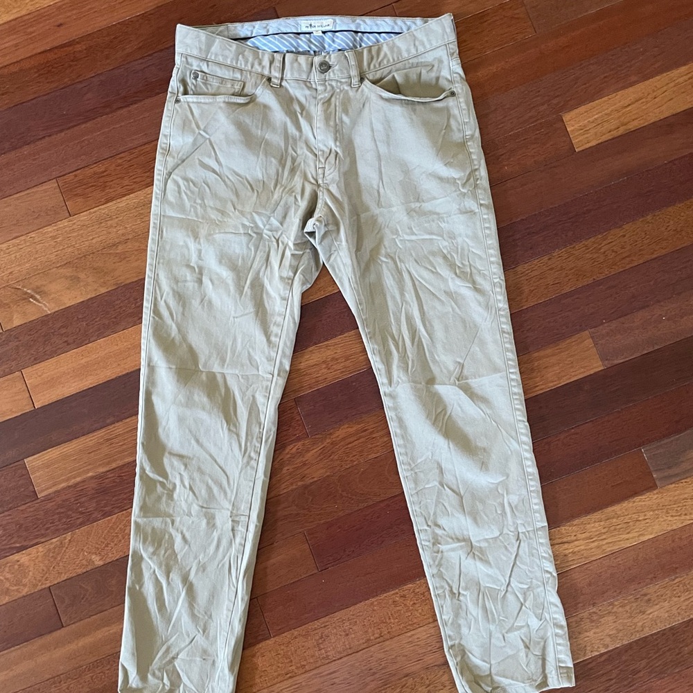 Peter Millar Tan Chinos Classic Style